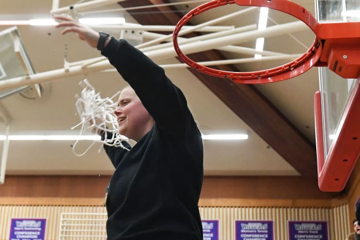 a Silverton Crater 5A Oregon girls basketball final 2024 Leon Neuschwander 102